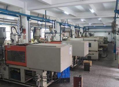 肇慶外墻巖棉板回收 永輝二手回收與誠包裝機(jī)械的專業(yè)服務(wù)